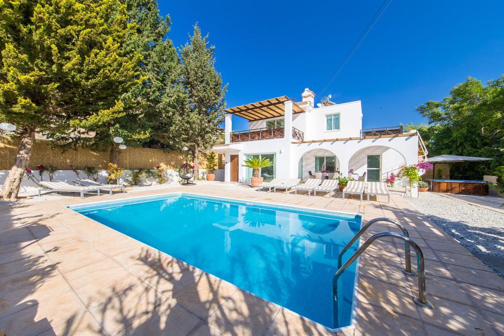 Villa Eva Peyia Extérieur photo